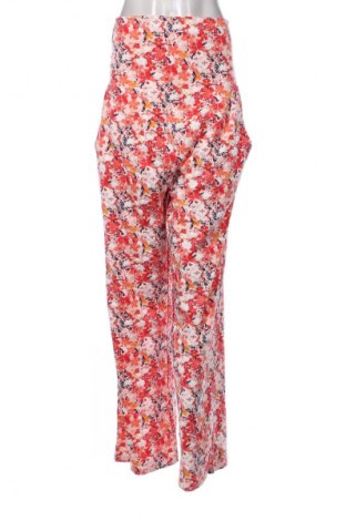 Дамски панталон Neun Monate, Размер M, Цвят Многоцветен, Цена 37,99 лв.