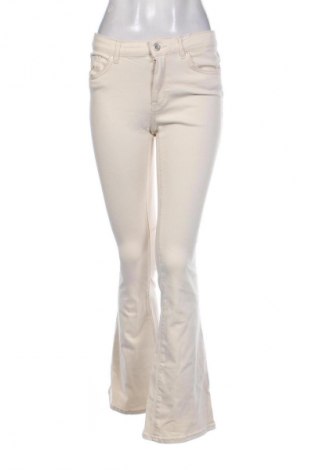 Pantaloni de femei ONLY, Mărime M, Culoare Bej, Preț 196,99 Lei
