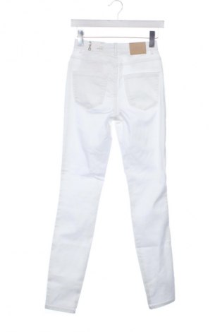 Pantaloni de femei ONLY, Mărime XS, Culoare Alb, Preț 157,99 Lei