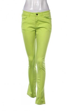 Дамски панталон Pieces, Размер M, Цвят Зелен, Цена 27,37 лв.