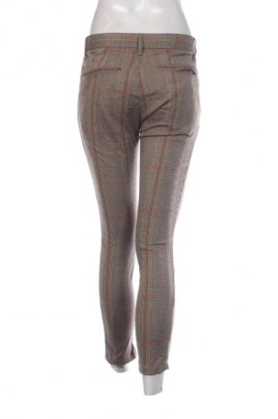Dámské kalhoty  Pull&Bear, Velikost M, Barva Vícebarevné, Cena  209,00 Kč