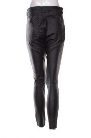 Γυναικείο παντελόνι Stradivarius, Μέγεθος L, Χρώμα Μαύρο, Τιμή 9,99 €