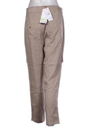 Дамски панталон Street One, Размер M, Цвят Бежов, Цена 93,99 лв.