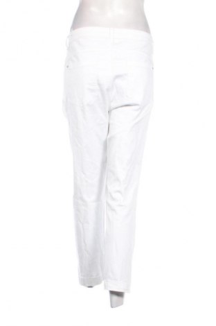Дамски панталон Street One, Размер XXL, Цвят Бял, Цена 40,89 лв.