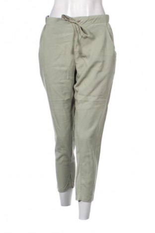 Дамски панталон Suzanne Grae, Размер M, Цвят Зелен, Цена 40,89 лв.