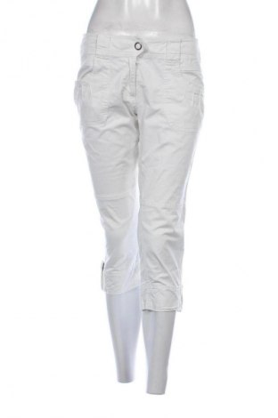 Дамски панталон Xanaka, Размер L, Цвят Бял, Цена 23,99 лв.