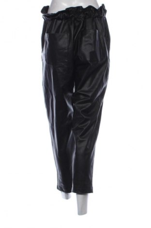 Дамски панталон Zara, Размер M, Цвят Черен, Цена 26,98 лв.