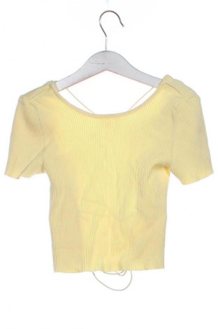 Damenpullover Bershka, Größe M, Farbe Gelb, Preis € 14,77