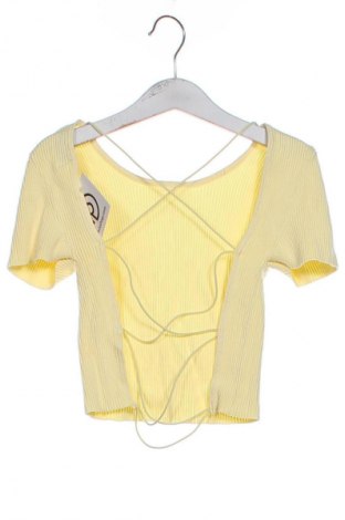 Damenpullover Bershka, Größe M, Farbe Gelb, Preis € 14,77