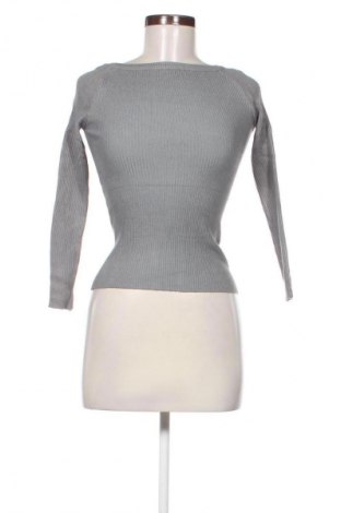 Дамски пуловер Unbranded, Размер S, Цвят Сив, Цена 10,99 лв.