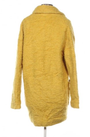 Дамско палто Bershka, Размер M, Цвят Жълт, Цена 53,99 лв.