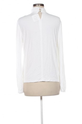 Дамско полo Ajc, Размер M, Цвят Екрю, Цена 19,55 лв.