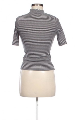 Dámský rolák H&M, Velikost S, Barva Vícebarevné, Cena  247,00 Kč