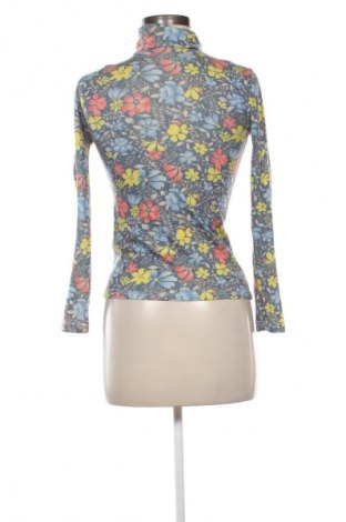 Дамско полo Unbranded, Размер S, Цвят Многоцветен, Цена 19,00 лв.