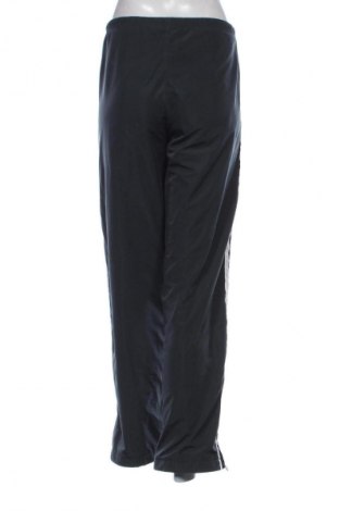 Дамско спортно долнище Adidas, Размер L, Цвят Сив, Цена 41,00 лв.