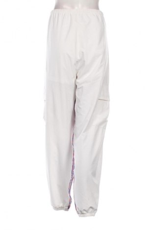 Дамско спортно долнище Adidas, Размер L, Цвят Бял, Цена 41,06 лв.
