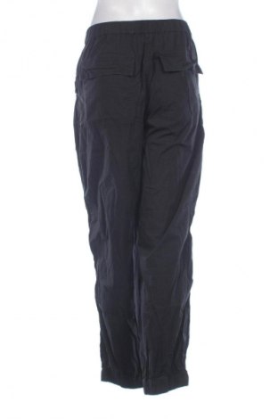 Pantaloni trening de femei Cropp, Mărime M, Culoare Negru, Preț 58,99 Lei