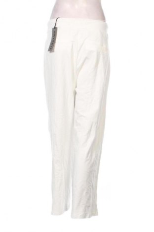 Damskie spodnie sportowe Elbsand, Rozmiar L, Kolor Biały, Cena 207,99 zł
