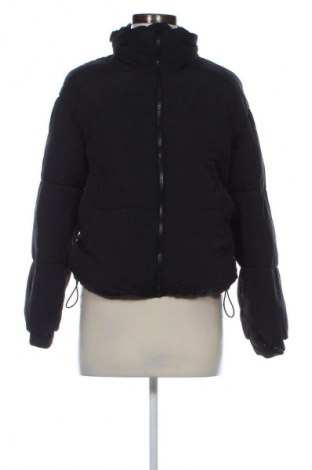 Dámska bunda  Bershka, Veľkosť XS, Farba Čierna, Cena  29,67 €