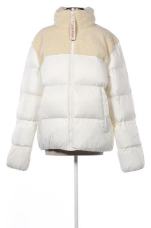 Дамско яке Calvin Klein Jeans, Размер XL, Цвят Екрю, Цена 309,99 лв.