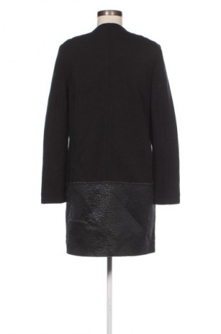 Дамско яке Hugo Boss, Размер S, Цвят Черен, Цена 240,12 лв.