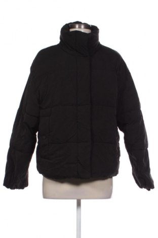 Kurtka damska Pull&Bear, Rozmiar S, Kolor Czarny, Cena 100,99 zł