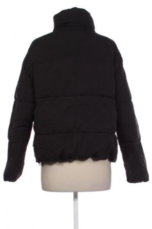 Kurtka damska Pull&Bear, Rozmiar S, Kolor Czarny, Cena 100,99 zł