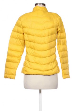 Дамско яке Stradivarius, Размер M, Цвят Жълт, Цена 47,88 лв.