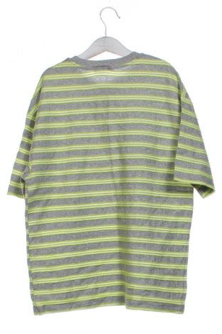 Dětské tričko  United Colors Of Benetton, Velikost 11-12y/ 152-158 cm, Barva Vícebarevné, Cena  198,00 Kč