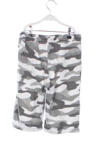 Pantaloni scurți pentru copii C&A, Mărime 9-10y/ 140-146 cm, Culoare Multicolor, Preț 29,99 Lei