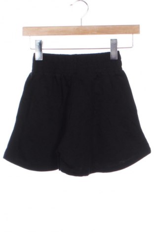 Детски къс панталон Unbranded, Размер 8-9y/ 134-140 см, Цвят Черен, Цена 11,99 лв.