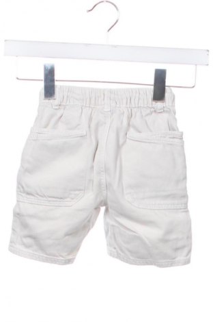 Kinder Shorts Zara, Größe 3-4y/ 104-110 cm, Farbe Ecru, Preis 5,99 €