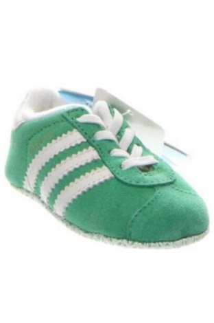 Obuwie dziecięce Adidas, Rozmiar 17, Kolor Zielony, Cena 321,84 zł