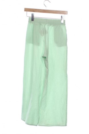 Детски панталон H&M, Размер 7-8y/ 128-134 см, Цвят Зелен, Цена 17,99 лв.