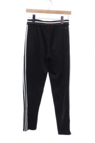 Детско спортно долнище Adidas, Размер 10-11y/ 146-152 см, Цвят Черен, Цена 38,29 лв.