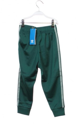 Kinder Sporthose Adidas, Größe 3-4y/ 104-110 cm, Farbe Grün, Preis 41,99 €