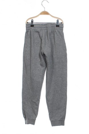 Kinder Sporthose Nike, Größe 7-8y/ 128-134 cm, Farbe Grau, Preis € 17,39