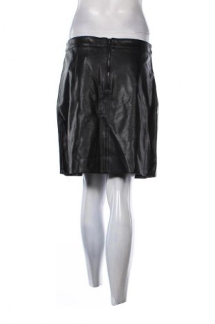 Кожена пола Unbranded, Размер XL, Цвят Черен, Цена 58,00 лв.