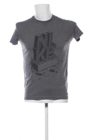 Herren T-Shirt Nike, Größe S, Farbe Grau, Preis € 13,99