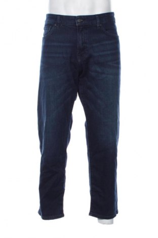 Мъжки дънки BOSS, Размер XL, Цвят Син, Цена 157,99 лв.