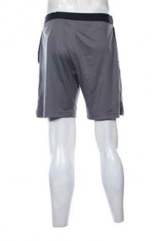 Pantaloni scurți de bărbați Reebok, Mărime M, Culoare Gri, Preț 102,63 Lei