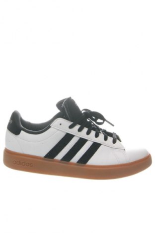 Férfi cipők
 Adidas, Méret 44, Szín Fehér, Ár 51 919 Ft