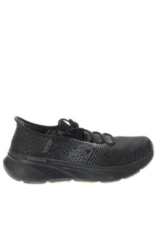 Férfi cipők
 Skechers, Méret 45, Szín Sokszínű, Ár 22 559 Ft