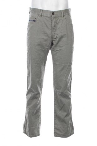 Herrenhose Bugatti, Größe M, Farbe Grün, Preis € 22,99