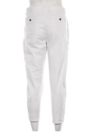 Pantaloni de bărbați Zara, Mărime M, Culoare Alb, Preț 87,93 Lei