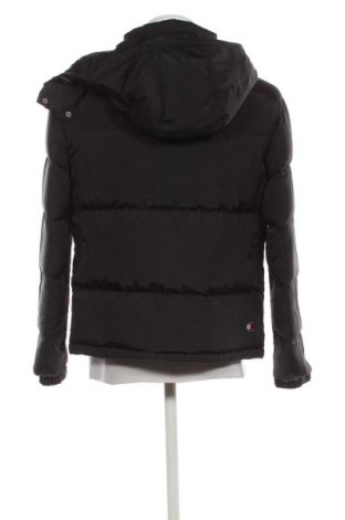 Geacă de bărbati Tommy Jeans, Mărime S, Culoare Negru, Preț 1.014,99 Lei
