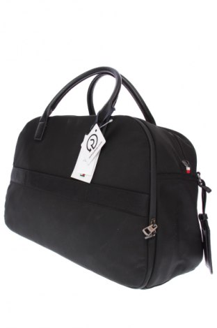 Utazótáska Tommy Hilfiger, Szín Fekete, Ár 81 029 Ft