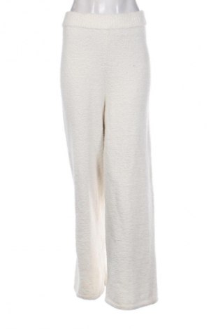 Pyžamo  Calvin Klein, Velikost M, Barva Béžová, Cena  1 549,00 Kč