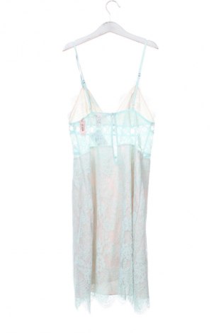 Пижама Victoria's Secret, Размер XS, Цвят Многоцветен, Цена 91,20 лв.