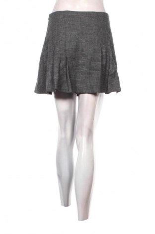 Hosenrock Zara, Größe M, Farbe Mehrfarbig, Preis 9,99 €